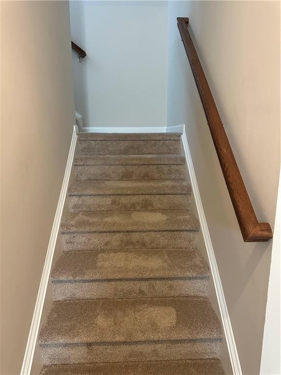 Building Photo - 403 Village View