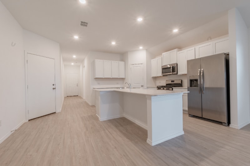 Building Photo - 448 Keefer