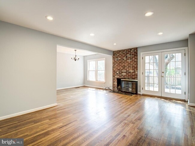 Building Photo - 1012 N Pelham St
