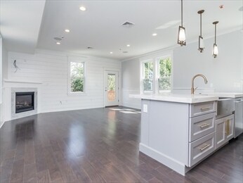 Building Photo - 394 K St