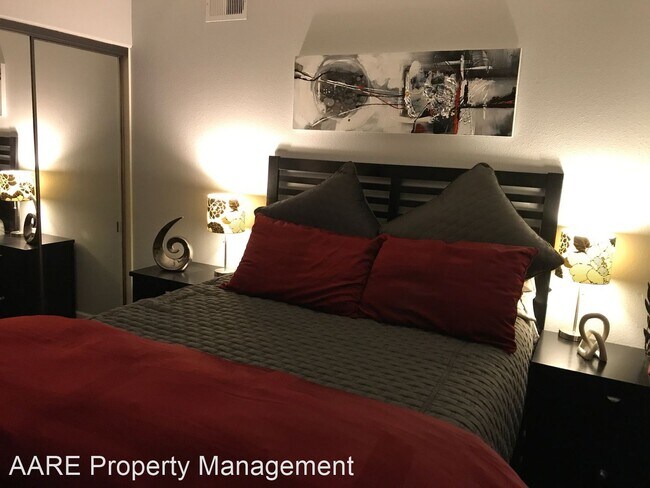 Building Photo - 2 br, 2.5 bath House - 40396 Via Estrada