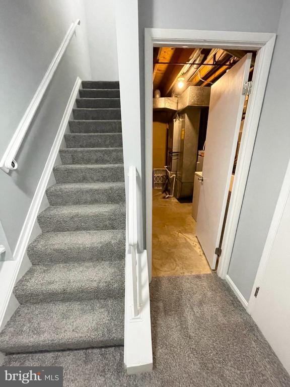 Building Photo - 1928 Rainbow Ct