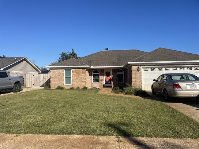 Building Photo - 2212 Peachwood Ct