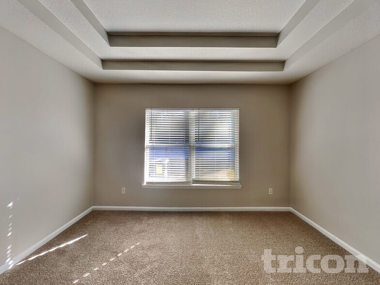 Building Photo - 6529 Sandlers Preserve Dr