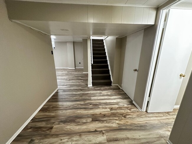 Building Photo - 3 Bed 1.5 Bath with an Additional Bedroom