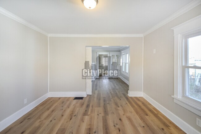 Building Photo - 2012 Olive St