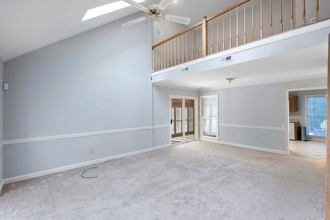 Building Photo - Cool, Mod 2 Bedroom Home in Brandermill