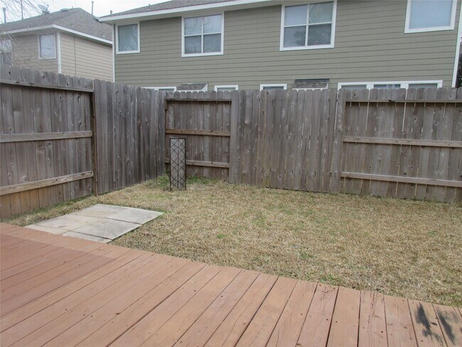 Building Photo - 17522 Bering Bridge Ln