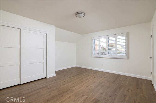 Building Photo - 407 E 16th St