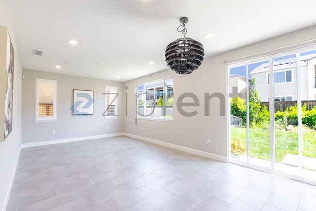 Building Photo - 5824 Highport Dr