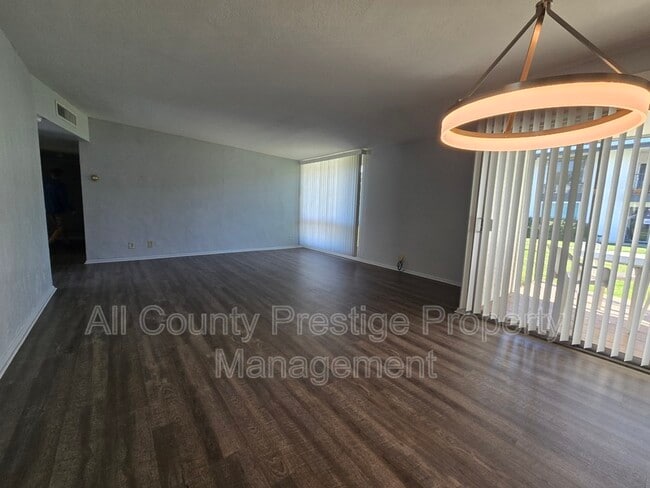 Building Photo - 3308 E Camelback Rd