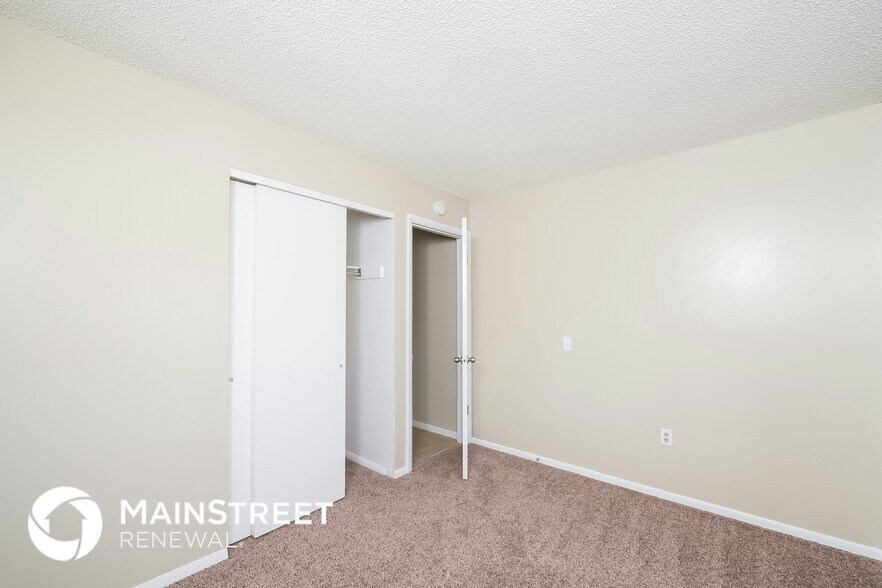 Building Photo - 8563 Dover Ct