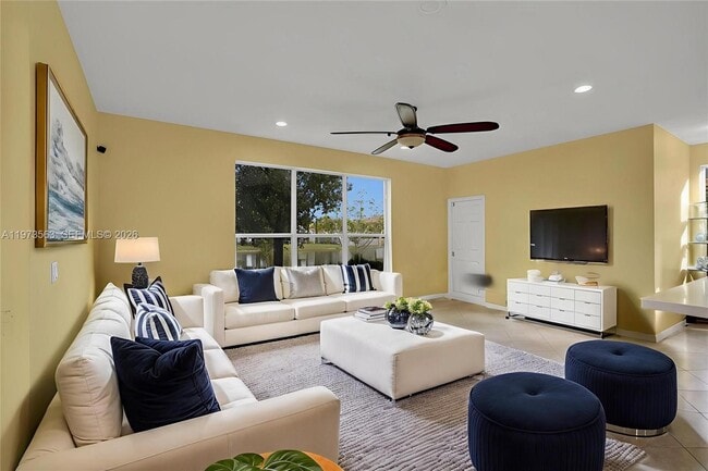 Building Photo - 751 SW 191st Ave