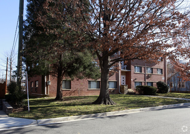 Building Photo - Hudson Street Apartments