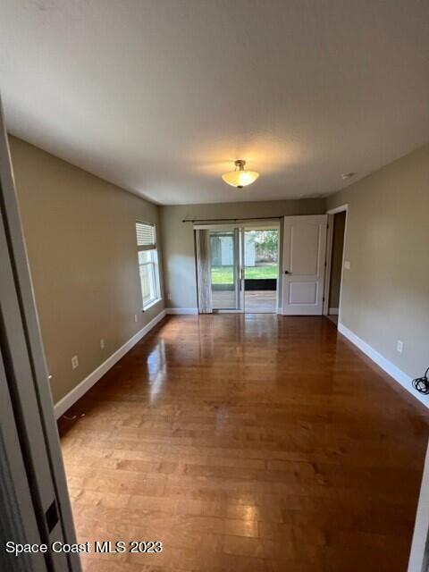Building Photo - 2576 Southover Dr NE