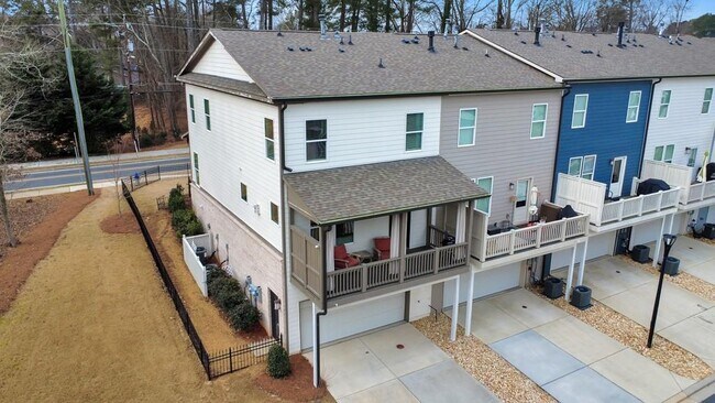 Building Photo - 320 Oak Arms Wy