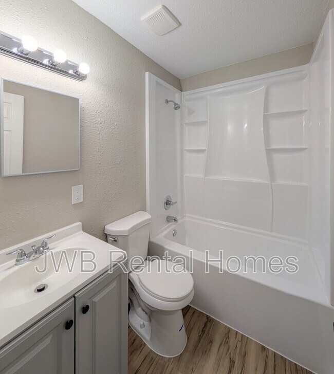 Building Photo - 5739 Bree Rd