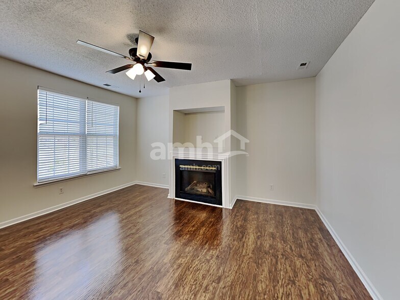 Building Photo - 14842 Jerpoint Abby Dr