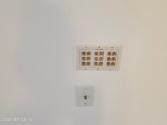 Building Photo - 104 Crete Ct