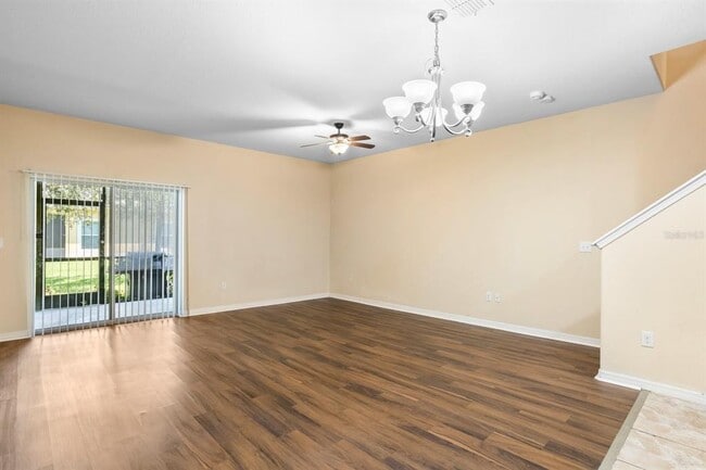 Building Photo - 2044 Hawks View Dr