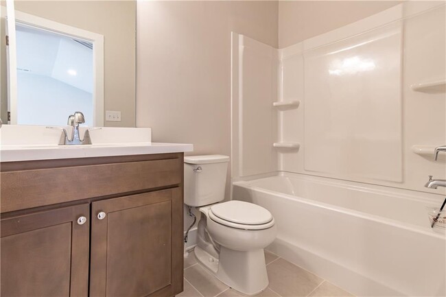 Building Photo - 1239 Waterfall Ct