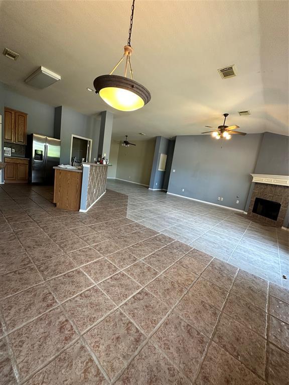 Building Photo - 1800 Briarton Ln N