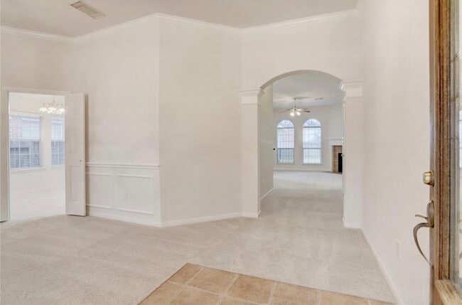 Building Photo - 6338 Big Oak Canyon Dr