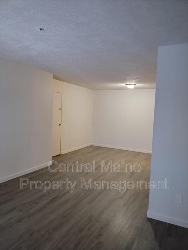 Building Photo - 39 Northern Avenue Heights