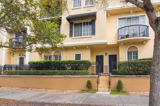 Building Photo - 126 S Obrien St