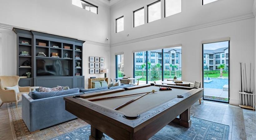 Building Photo - 2425 Central Expy