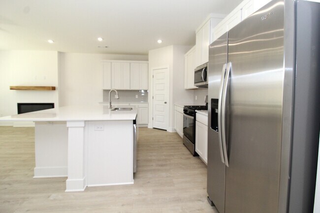 Building Photo - 2309 Langford St