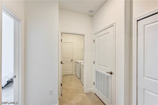 Building Photo - 20545 Hazelnut Ct