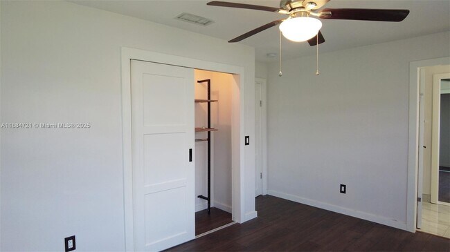 Building Photo - 1415 W Camino Real