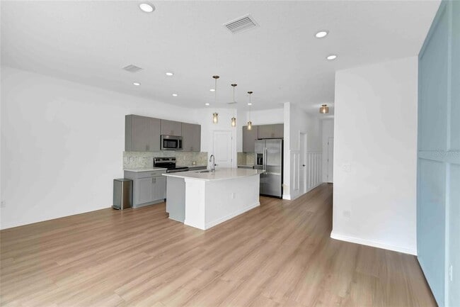 Building Photo - 8792 Winter Breeze Wy