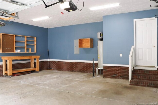Building Photo - 44 Cutter Cir
