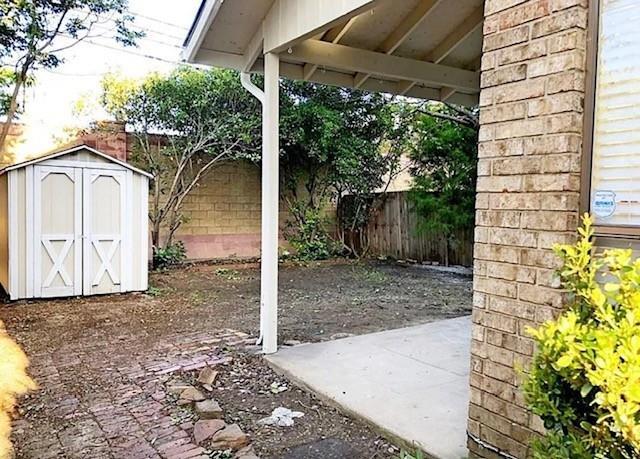 Building Photo - 2610 Isbella Dr