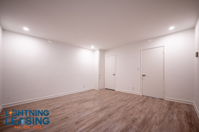Building Photo - 1203 Kings Rd