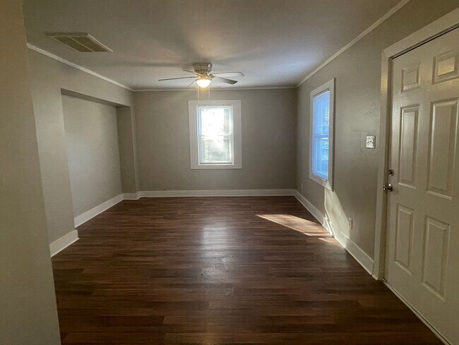 Building Photo - Adorable 3 bedroom 1 bath home with a carport . Located in Rock Hill