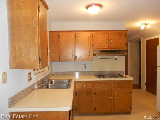 Building Photo - 3541 Tothill Dr