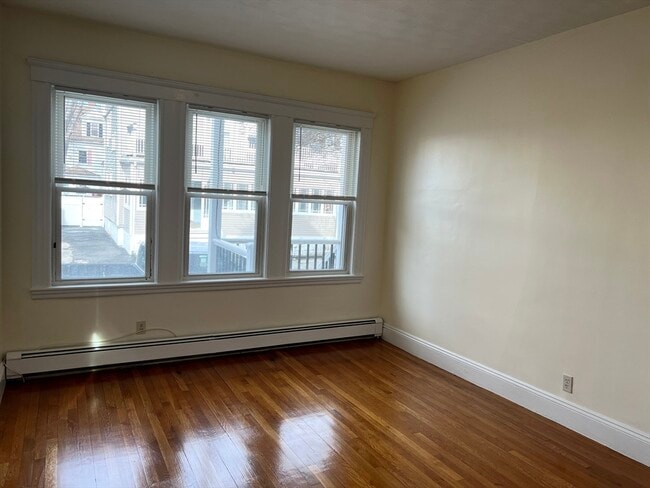 Building Photo - 31 Cutler St