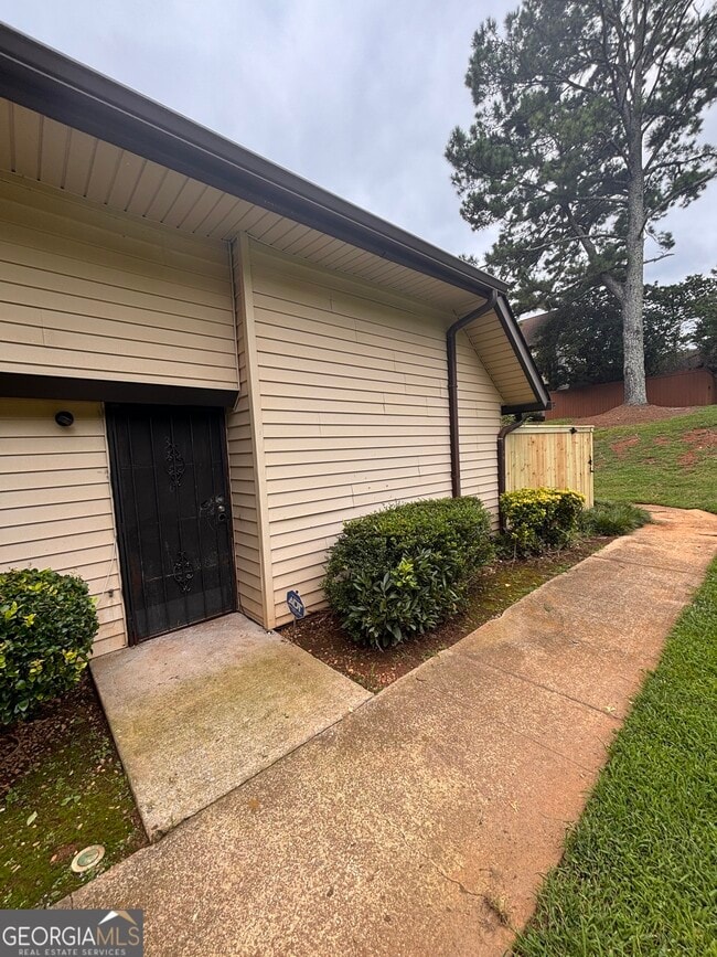 Building Photo - 3156 Tangerine Ct