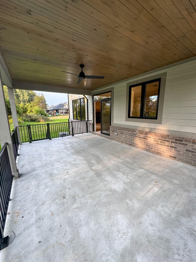 Building Photo - 54759 Camden Ct