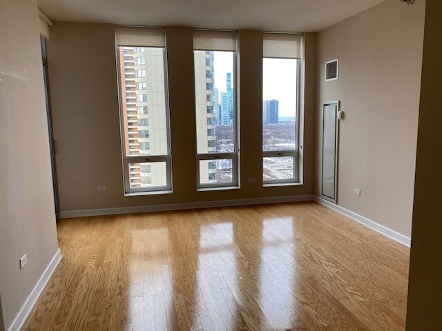 Building Photo - 1234/1250 S Michigan Ave