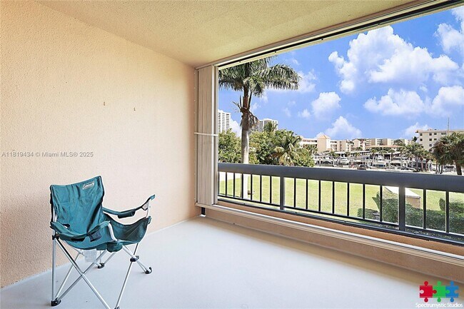 Building Photo - 1036 US-1