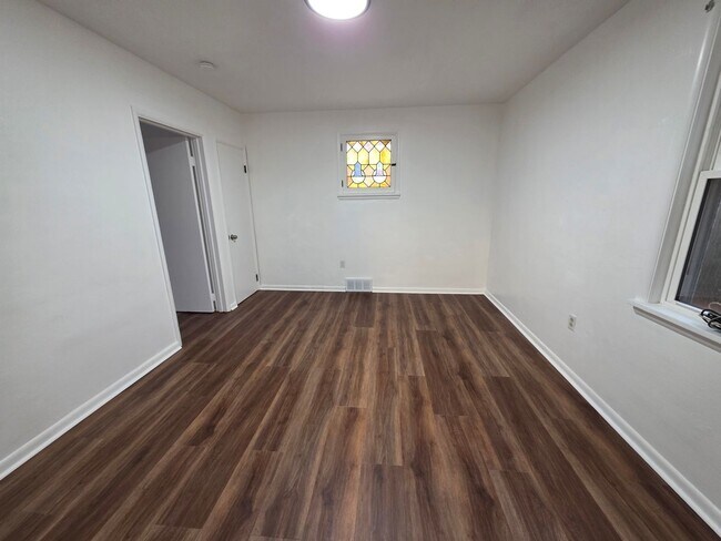 Building Photo - 4 Bedroom House for Rent in Shaler Schools !