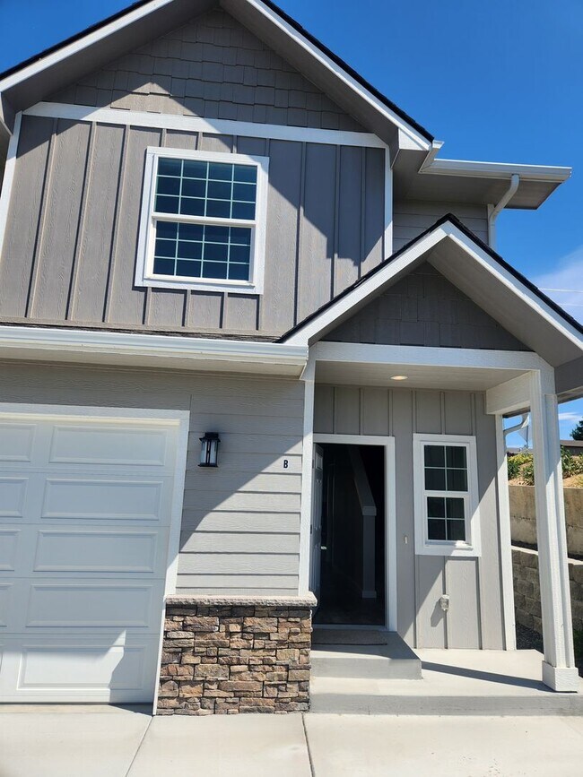 Primary Photo - n625