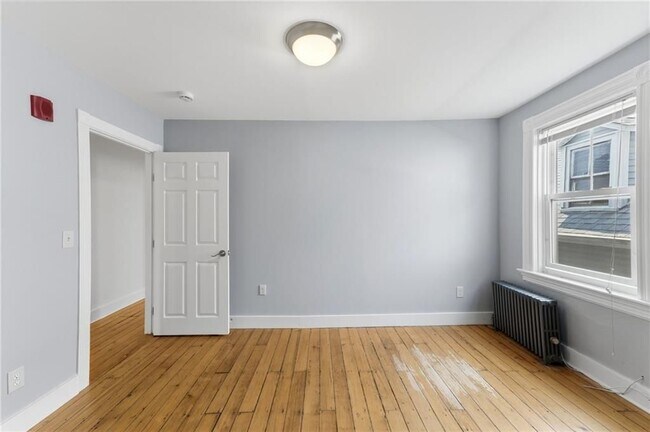 Building Photo - 132 S Angell St
