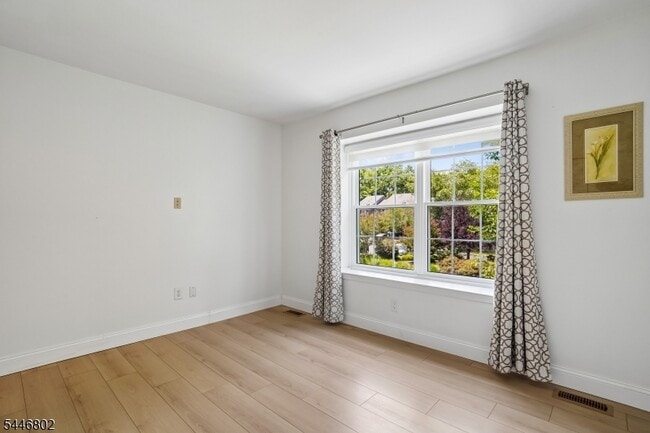 Building Photo - 1 Brookline Ct