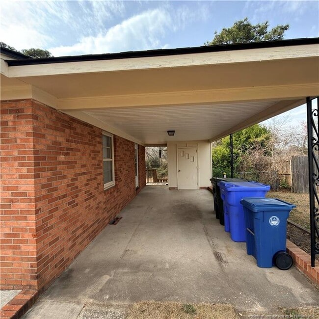 Building Photo - 5340 S Sumac Cir