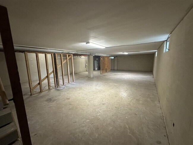Building Photo - 3966 McDonald Rd
